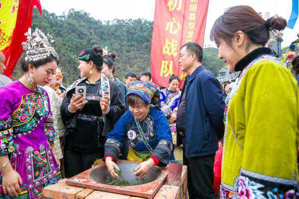 非遗村茶大赛在湖南湘西举行 14支村茶队秀绝活儿