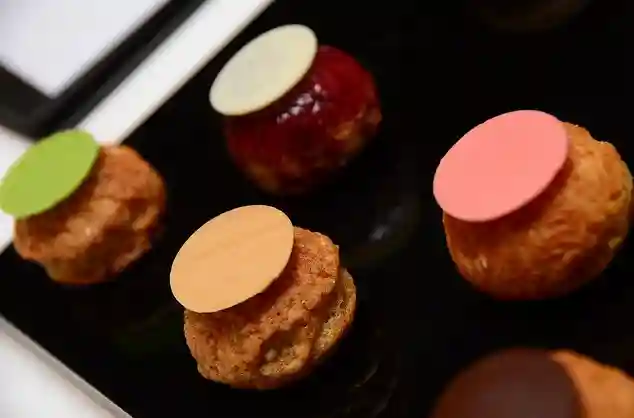 當今巴黎 │ 最熱門的時尚甜點「法國情人」迷你小泡芙