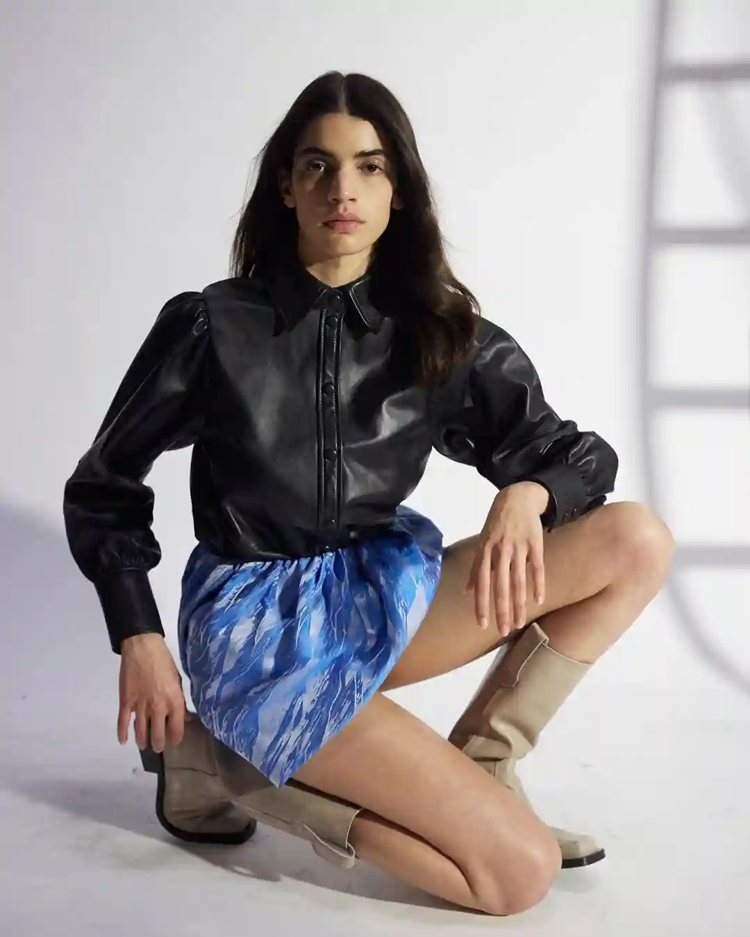 Jacquemus又开新餐厅，Lemaire的秀场妆容也太高级了！「每周时报」