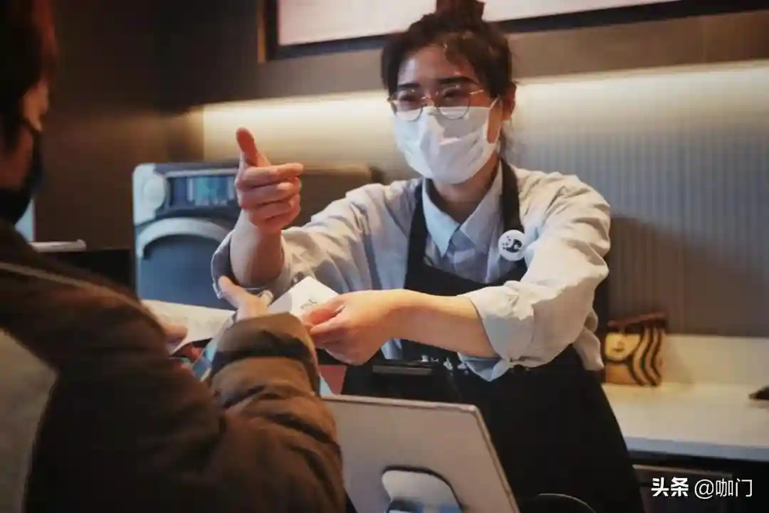 门店破5000家，15小时晋升1位店经理！星巴克是怎么培养人的？