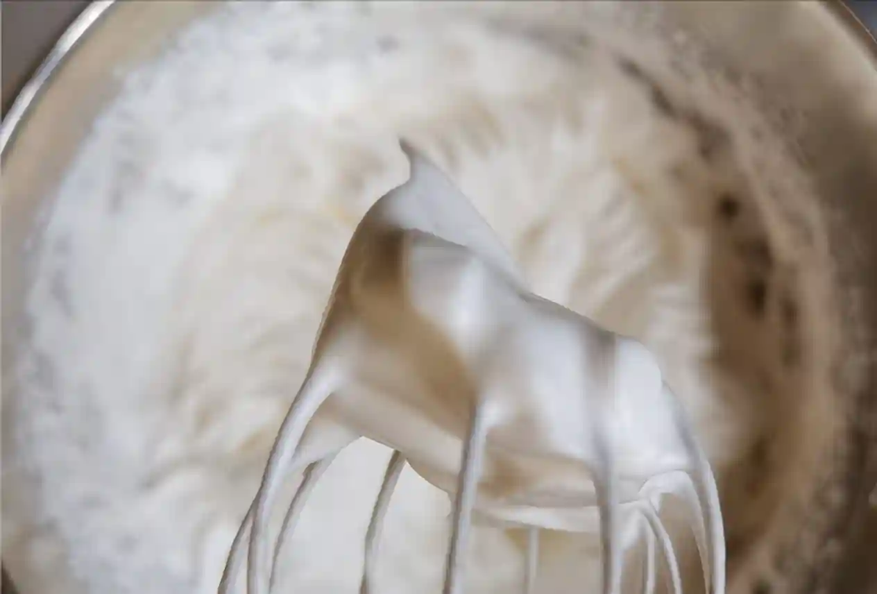 紫薯戚风蛋糕，优雅梦幻！六寸戚风蛋糕完美不开裂,超详细配方！