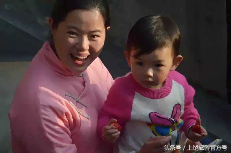 信江书院内：茶仙子们的茶集