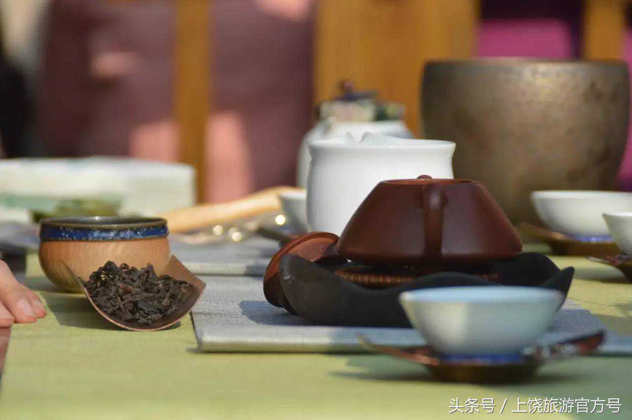 信江书院内：茶仙子们的茶集