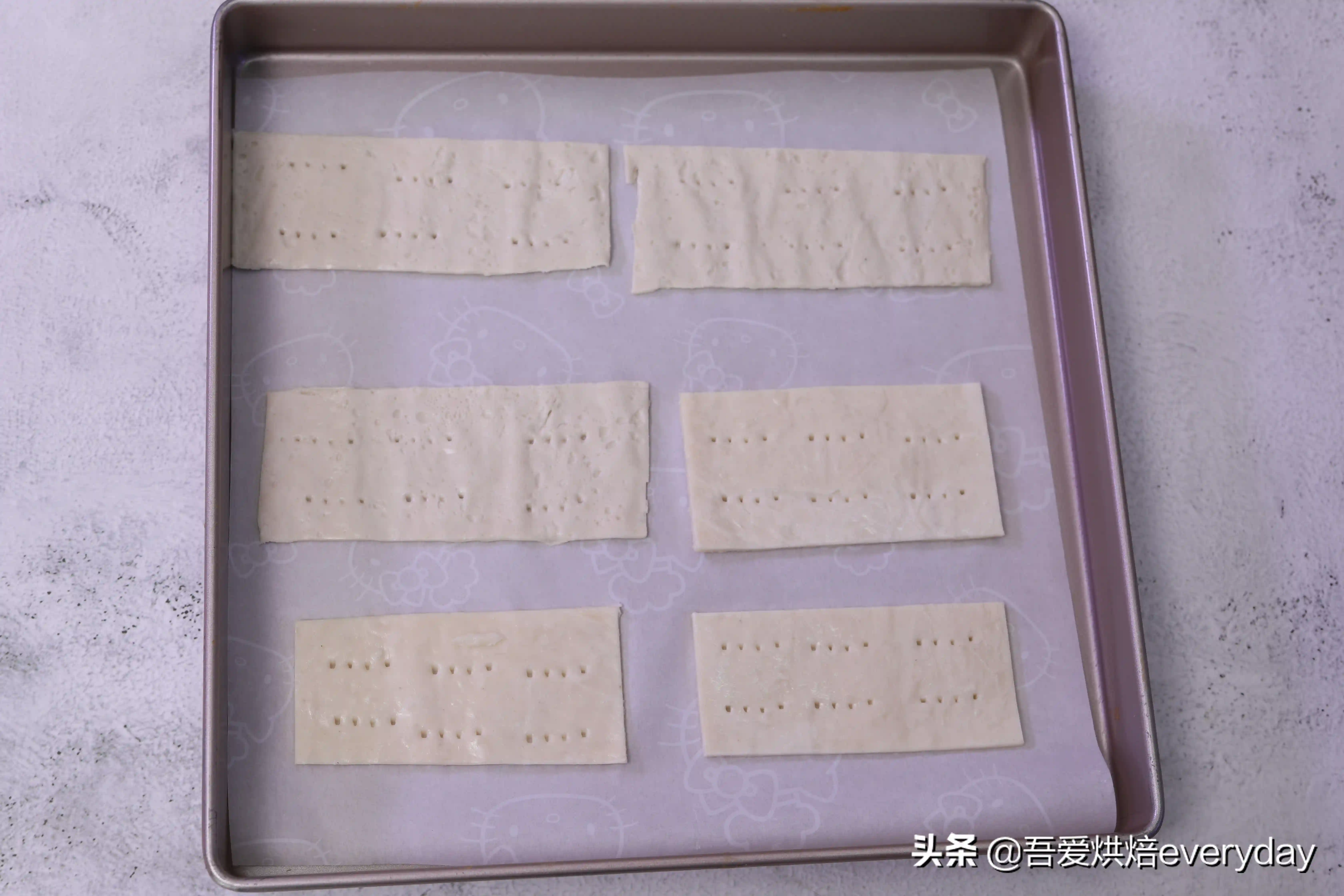 法式经典甜点--拿破仑千层酥的懒人做法！满口酥脆，下午茶必备