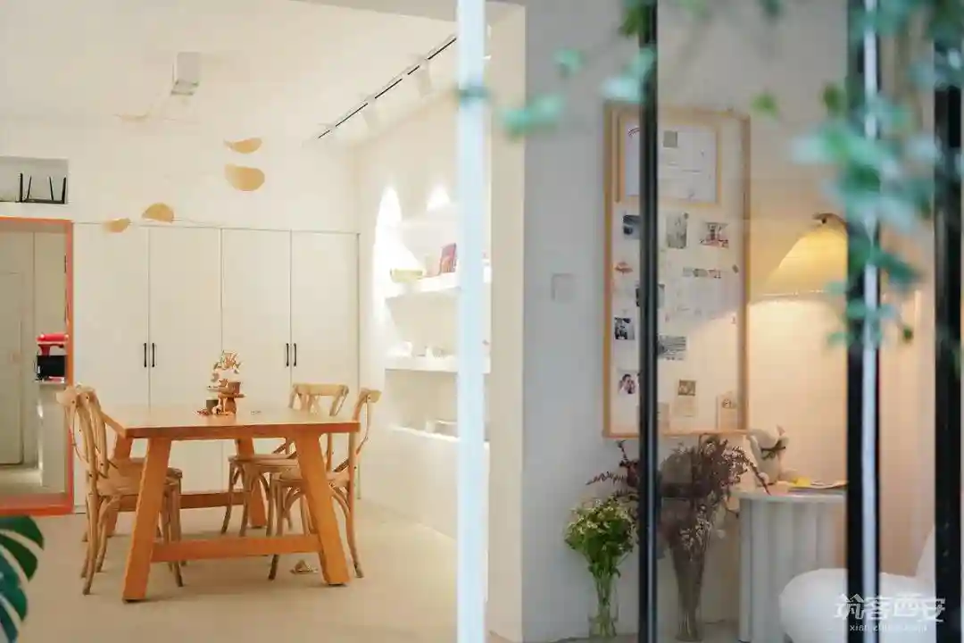 50㎡老小区改造甜品店｜温柔治愈，开启时代“甜蜜魔盒”