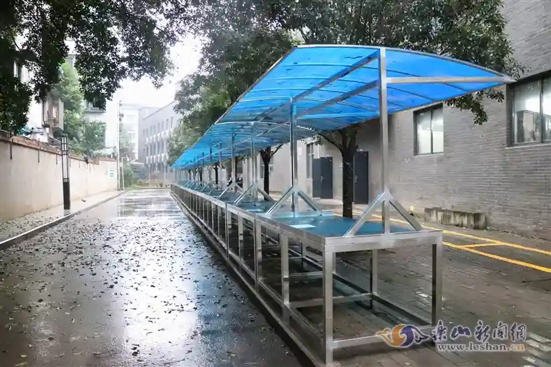 乐山城区这个临时便民摊区即将搬“新家”