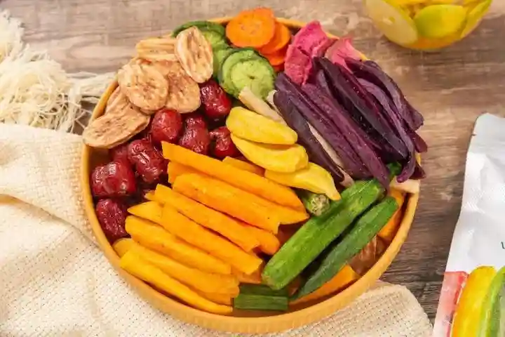 香过薯片！紫薯脆枣香菇秋葵……12种口味果蔬脆一网打尽