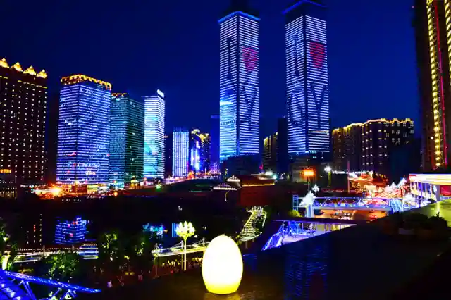 招募｜看多肉、学画画、尝新品，就问你来不来？！