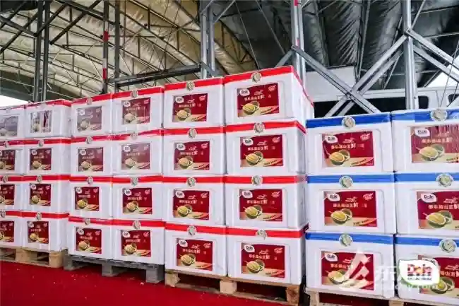 马来西亚“猫山王”鲜榴莲首次入华 这三个城市的市民先有口福了