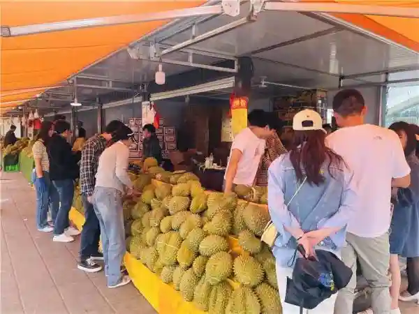 每公斤降价30元，商贩每天卖2吨！全国网友喊话要来昆明……